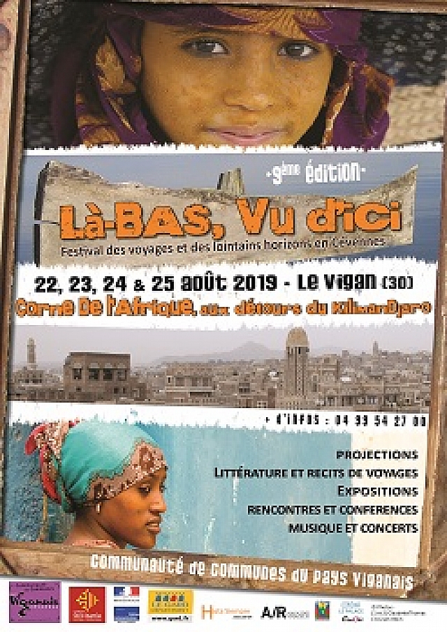 L&agrave;-bas, vu d'ici